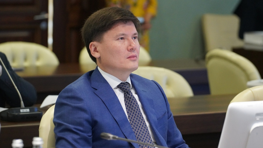 Министр ЕЭК Руслан Бекетаев