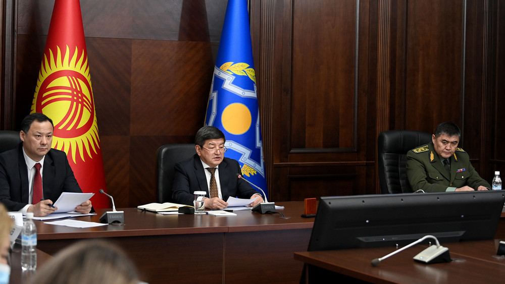 Глава МИД Казакбаев, глава Кабмина Жапаров, глава ГКНБ Ташиев