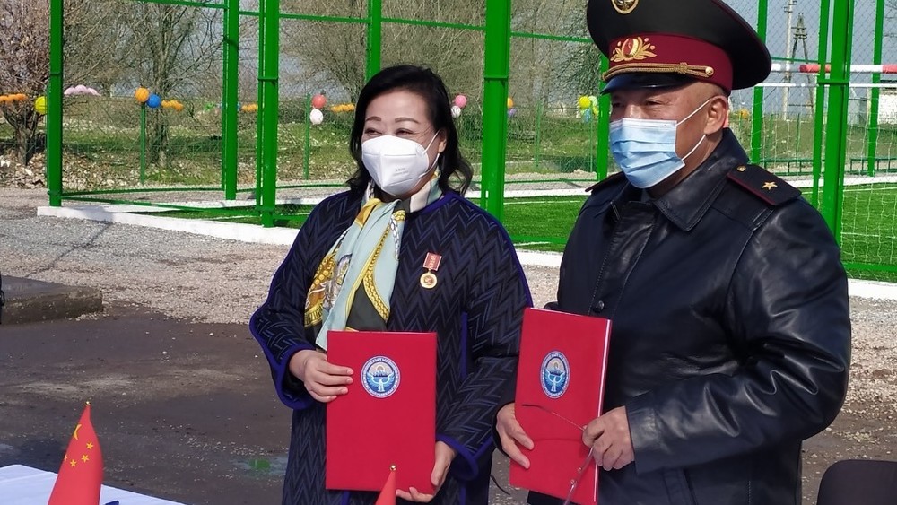 Посол Китая Ду Дэвэнь и председатель СИН Аскат Эгембердиев