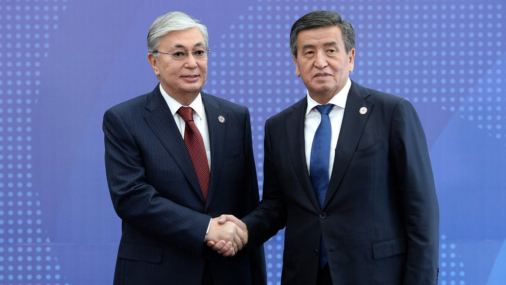 Касым-Жомарт Токаев и Сооронбай Жээнбеков // Архивное фото