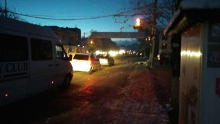 В городе Ош по утрам слишком рано отключают уличное освещение (фото) В городе Ош по утрам слишком рано отключают уличное освещение (фото)