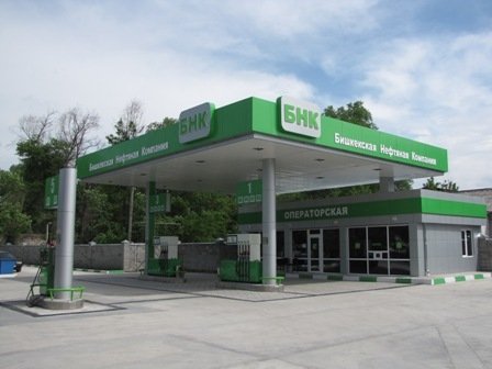 Депутат С.Нышанов о продаже заправок &laquo;БНК&raquo;: Там 3 заправки &laquo;Роснефти&raquo; были проданы, остальные 6 находятся на балансе Кыргызстана &mdash; Tazabek