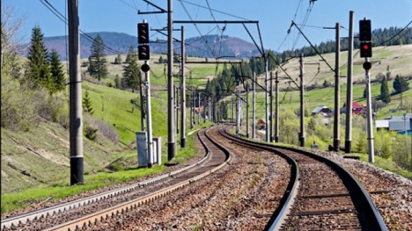 Казахстан обещал предоставить Кыргызстану $600 тыс. на открытие лаборатории со спецоборудованием для железной дороги &mdash; Tazabek