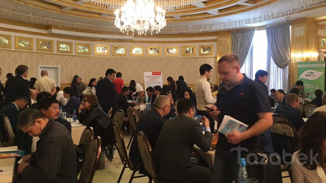 Фото &ndash; В Бишкеке проходит кыргызско-казахстанский бизнес-форум &mdash; Tazabek