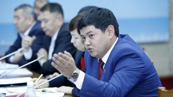 Депутат о железной дороге до Кара-Кече: Если построить дорогу до перевала на $80 млн, то она себя оправдает &mdash; Tazabek