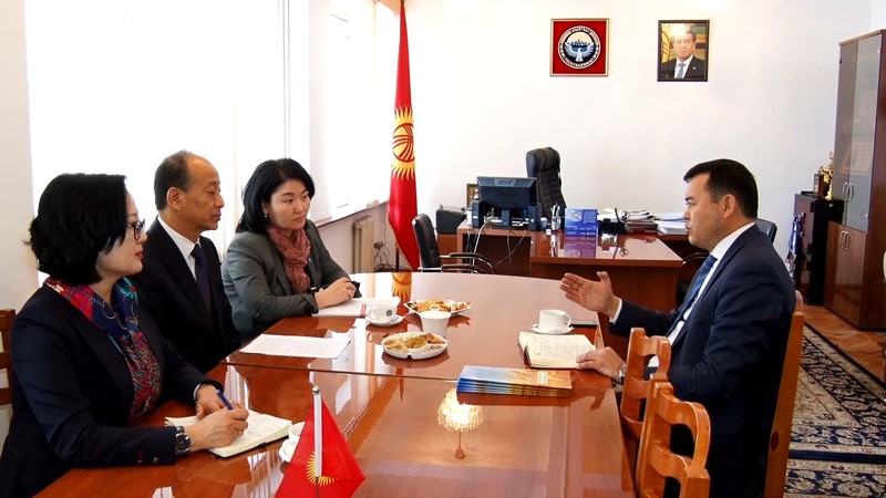 В Жогорку Кенеше обсудили с представительством ФАО в КР  вопрос развития рыбного хозяйства в республике &mdash; Tazabek