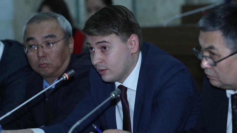 А.Новиков: Наша задача &mdash; не повышая налоги, обеспечить максимальный учет при их сборе &mdash; Tazabek