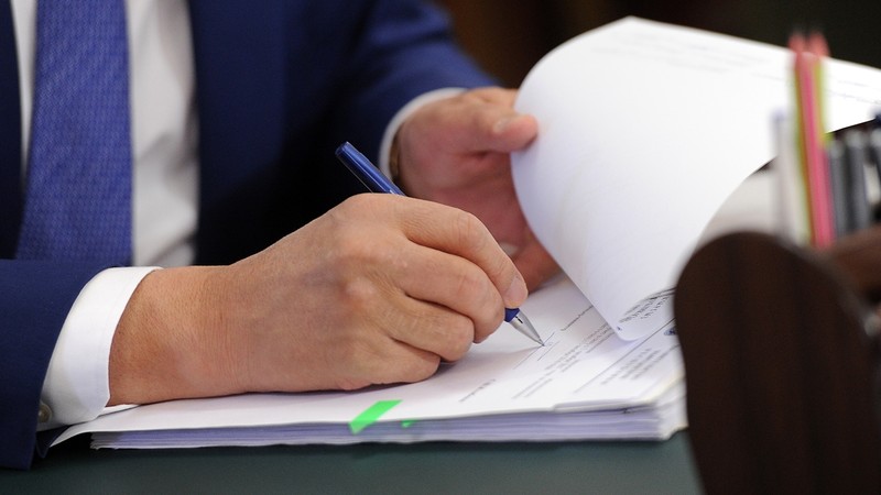 Генпрокуратура: Незаконными действиями должностных лиц Госкомпромэнерго и руководства ЗАО &laquo;К.Ч.&raquo; уничтожено не менее 58,65 кг золота, общий ущерб превысил 338 млн сомов &mdash; Tazabek