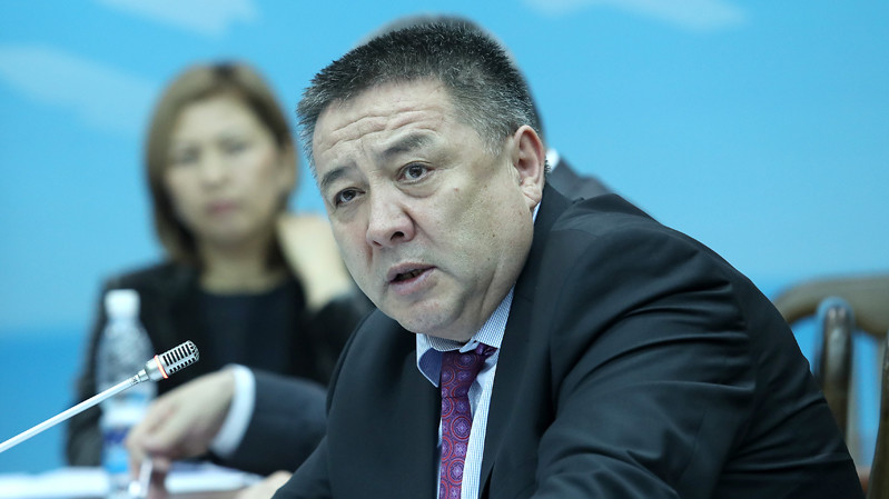 Депутат: Органы прокуратуры в регионах необоснованно проверяют айыл окмоту, хотя им разрешено в течение года совершать госзакупки без тендера до 1 млн сомов &mdash; Tazabek