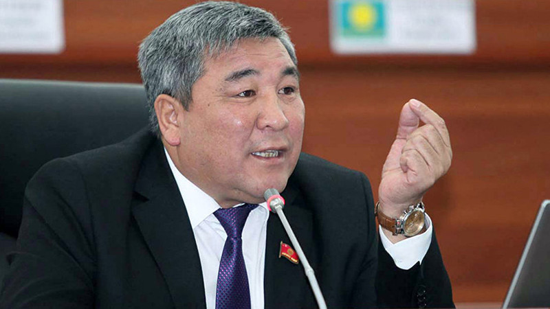 Депутат возмущается, как Госкомсвязи представил проект Digital CASA: Вот по ТЭЦ Бишкека ходят на допросы во главе с премьером, завтра О.Лаврова пойдет на допрос &mdash; Tazabek