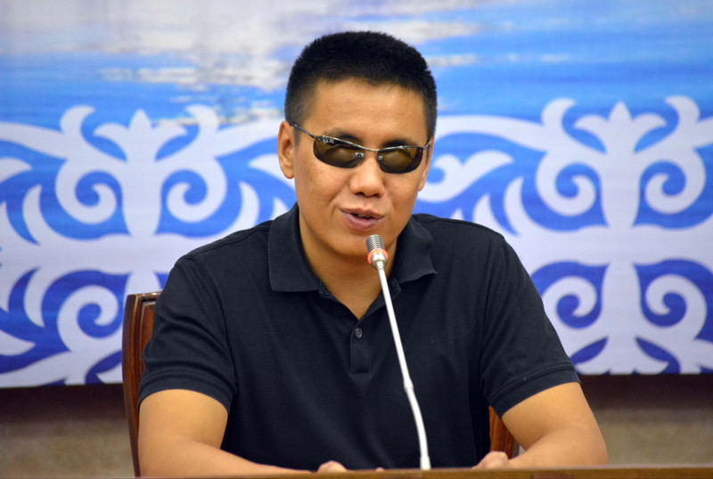 Нацбанк выдал кредит, заведомо зная, что &laquo;Росинбанк&raquo; не сможет его погасить, - депутат Д.Бекешев &mdash; Tazabek