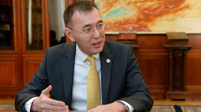 Президент поручил главе Нацбанка увеличить количество банкоматов, ПОС-терминалов в регионах страны — Tazabek