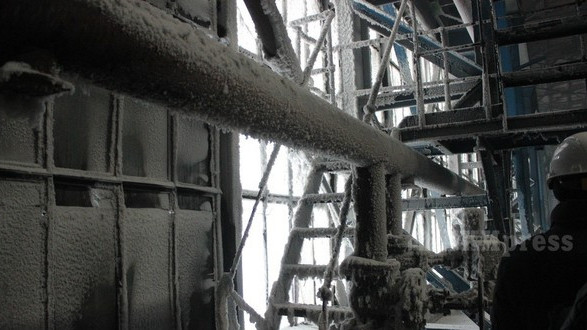 Авария на ТЭЦ: Адвокат возмутился, что первый замгендиректора &laquo;Бишкектеплосети&raquo; не может ответить на вопрос о расчетной температуре &mdash; Tazabek