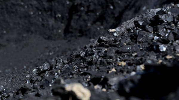 На начало ноября бюджетные учреждения заготовили 142,2 тыс. тонн угля &mdash; Tazabek