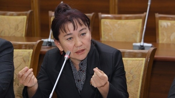 Депутат предлагает преподавать информатику в школах до 11 класса