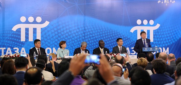 Фоторепортаж &mdash; В Бишкеке прошла выставка EXPO по IT-технологиям &mdash; Tazabek