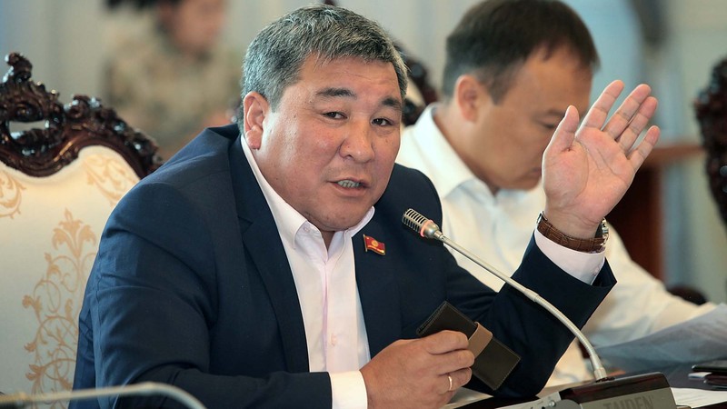 Депутат обвинил Минтранс в расчистке дороги только из-за поездки премьера в Талас, замминистра опроверг это &mdash; Tazabek