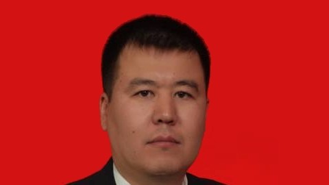 Временное исполнение обязанностей председателя Госкомсвязи возложено на Медербека Курманбекова — Tazabek