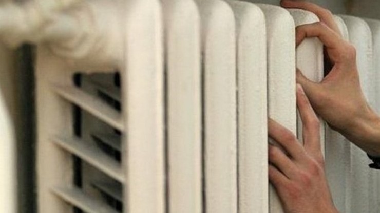 У некоторых котельных себестоимость 1 гигакалории достигает 5-6 тыс. сомов, а тарифы составляют 1134 и 1690 сомов, - замглавы Госкомпромэнерго А.Оморов &mdash; Tazabek