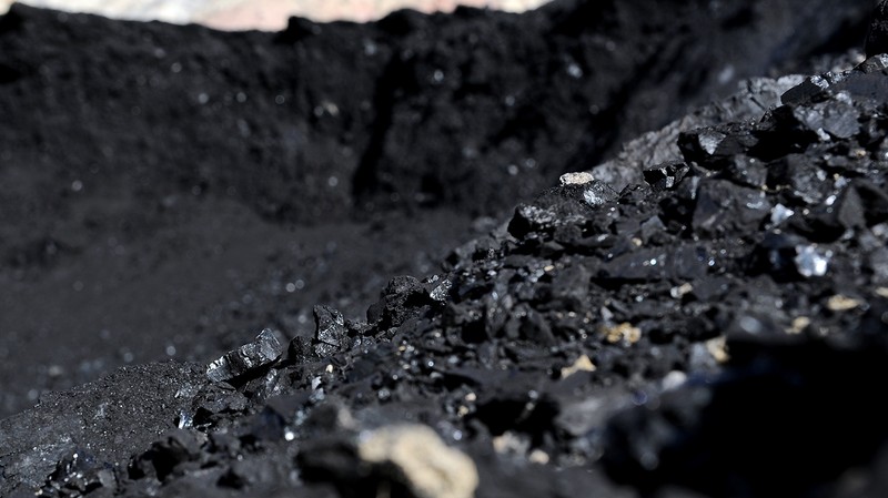 Лицензионная комиссия на 3 месяца приостановила 2 лицензии на уголь кыргызско-гонконской компании HW EnergyResources &mdash; Tazabek