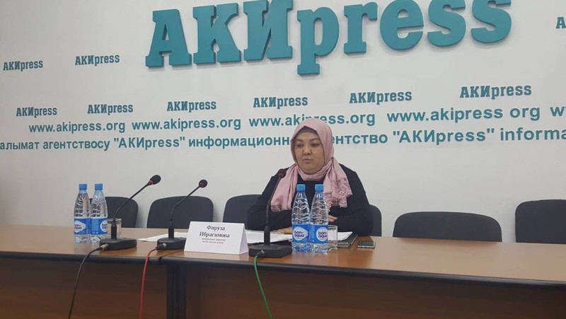 Замглавы Минсельхоза Э.Чодуев, находясь под следствием, занимает госдолжность, - директор &laquo;Коттон оушен&raquo; Ф.Ибрагимова &mdash; Tazabek