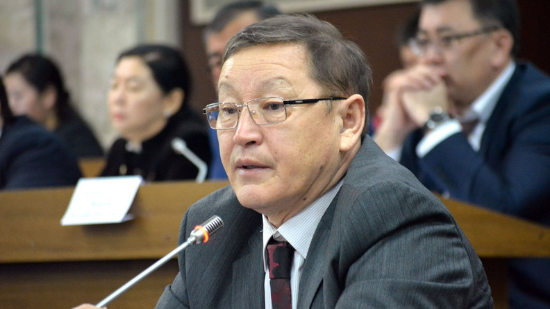 Первомайский райсуд оставил Осмонбека Артыкбаева под стражей в СИЗО ГКНБ до 10 октября &mdash; Tazabek