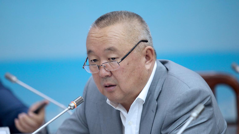 Депутат: Пшеница с 27% клейковиной была во времена СССР в Ак-Тале, а сегодня в муку из пшеницы КР добавляют муку Казахстана &mdash; Tazabek