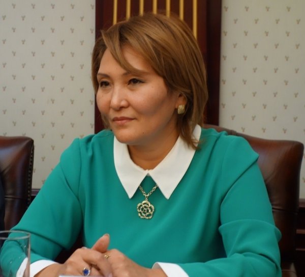 Экс-глава РФ-КР фонда развития Нурсулу Ахметова назначена советником премьер-министра С.Жээнбекова &mdash; Tazabek