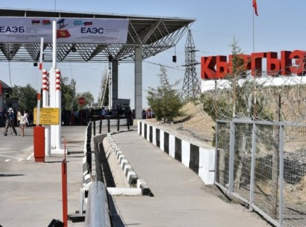 За неделю на 3 КПП Чуйской области составлено 65 актов, водворены на штрафные стоянки 40 автомашин, из них 30 отпущены, - ГСБЭП &mdash; Tazabek