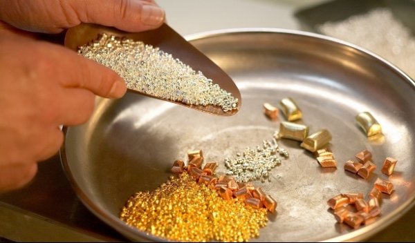 За 11 месяцев объем промышленной продукции Кыргызстана составил 178,3 млрд сомов &mdash; Tazabek