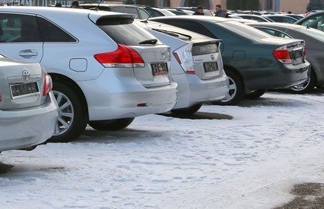 Кыргызстан вступил в ЕАЭС &mdash; теперь для регистрации авто нужно проверить его в испытательной лаборатории, которой в КР еще нет, - активист &mdash; Tazabek