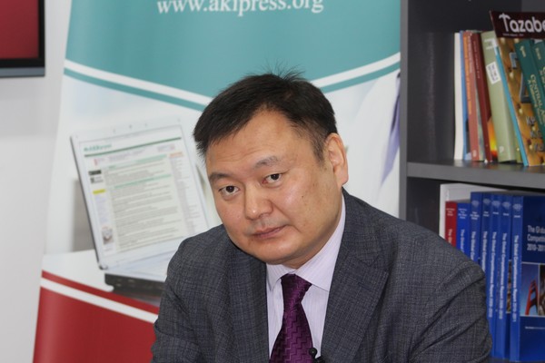 Глава Госкомпромэнергонедра Д.Зилалиев рассказал, сколько раз он бывал в зарубежных командировках за последние 3-4 года &mdash; Tazabek