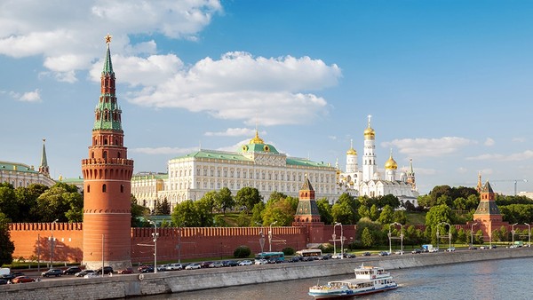 Фото и фамилии учеников двух бишкекских школ, завоевавших пять бронзовых медалей на олимпиаде мегаполисов в Москве