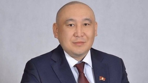 Мырза Джаманбаев досрочно освобожден от должности директора ГП «Кыргызкомур» — Tazabek
