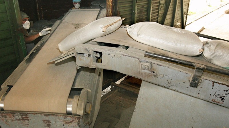 Снижение объемов реализации цемента отечественными компаниями отрицательно сказалось на поступлении налогов, - глава ГНС О.Абдыкаимов &mdash; Tazabek