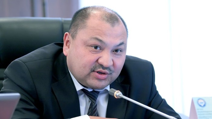 Глава &laquo;Кыргызалтына&raquo; А.Алимбеков депутату: Текст нового соглашения по Кумтору у правительства &mdash; Tazabek