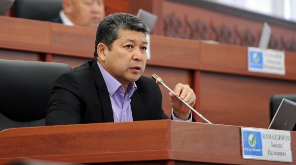 Депутат З.Жамалдинов предложил снять с должности главу ГНС О.Абдыкаимова &mdash; Tazabek