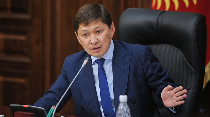 Премьер: Если внедрим электронное правительство, министры перестанут таскать папки и будут подписывать документы через планшеты &mdash; Tazabek