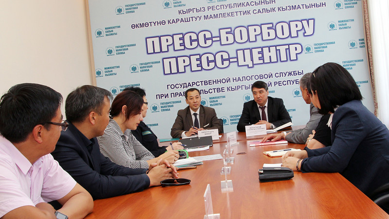 Новый председатель Налоговой службы Т.Абжапаров встретился с общественным советом ведомства &mdash; Tazabek