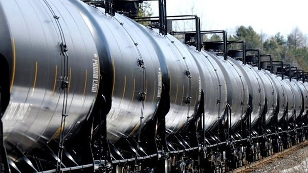 Минэкономики предлагает до конца года запретить вывозить сырую нефть в Таджикистан и Узбекистан &mdash; Tazabek