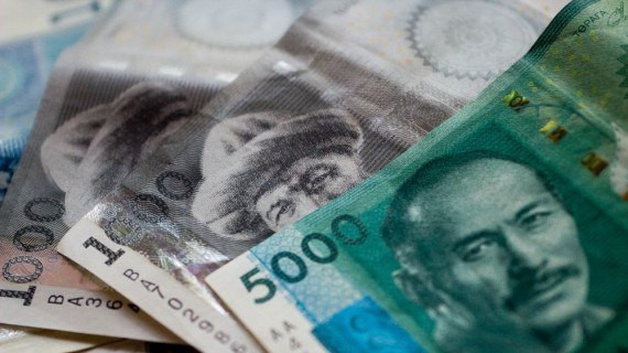 Размер среднемесячной зарплаты составил 15,7 тыс. сомов, - Нацстатком &mdash; Tazabek