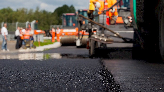 Минтранс ответил на критику депутата о неровностях асфальта на дороге Бишкек&mdash;Кара-Балта &mdash; Tazabek