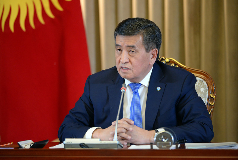 В этом году  наблюдается рост экономики, несмотря на смену правительства, - президент С.Жээнбеков &mdash; Tazabek
