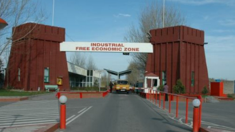 Минэкономики предлагает снизить для СЭЗ &laquo;Бишкек&raquo;, &laquo;Каракол&raquo;, &laquo;Лейлек&raquo;, &laquo;Маймак&raquo; и &laquo;Нарын&raquo; размер отчислений с выручки в 2 и 4 раза &mdash; Tazabek