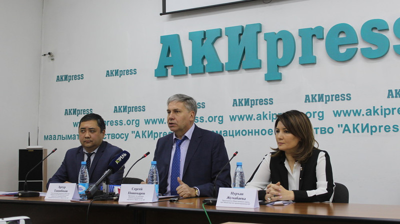 Предприниматели против закона по борьбе с курением: Не каждое кафе или магазин может выплатить 100 тыс. сомов штрафа, тут растет коррупционный риск &mdash; Tazabek