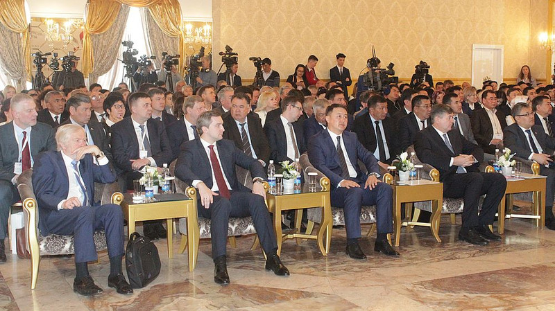 Ни одно предприятие КР не вошло в систему Евразийской цифровой платформы промышленности, - директор департамента ЕЭК В.Гудин &mdash; Tazabek