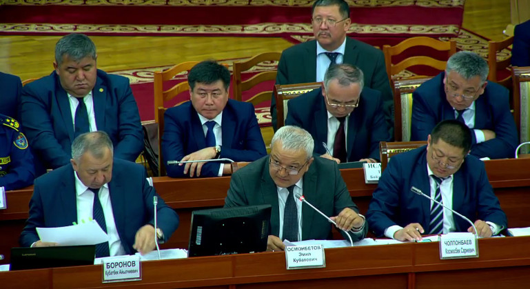 Позиция ГКПЭН по Кызыл-Омпольской площади &mdash; инвестора надо поддержать, но если есть нарушения, остановим работу, - глава Э.Осмонбетов &mdash; Tazabek