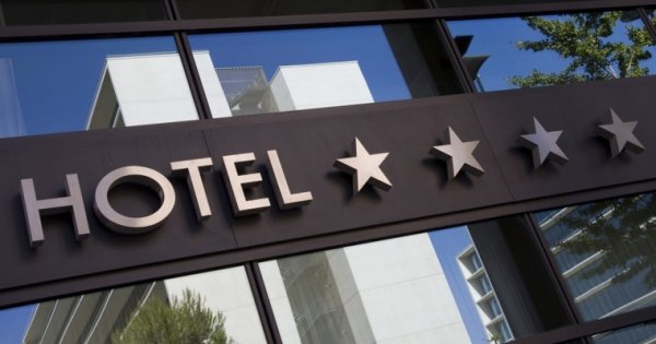 Департамент туризма считает, что Кыргызстандарт плохо работает при выдаче звездности отелям в Кыргызстане &mdash; Tazabek