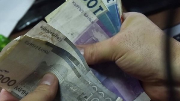 За 2016 год номинальная зарплата бишкекчан составила 18,1 тыс. сомов &mdash; Tazabek