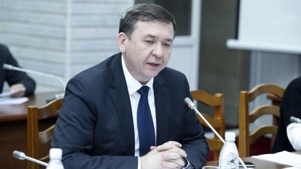 Депутат А.Арапбаев о законопроекте Минэкономики: Кто будет давать кредиты предприятию-банкроту, зачем эта норма? — Tazabek